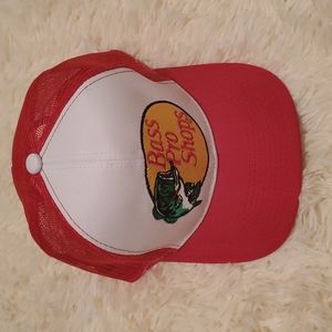 Bass Pro shop trucker hat.